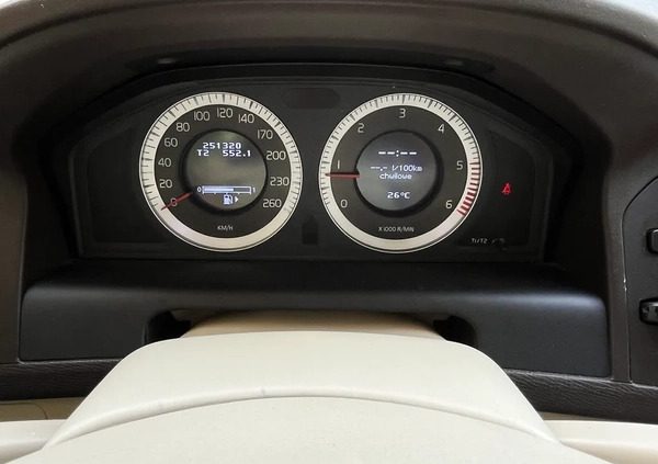 Volvo XC 60 cena 49900 przebieg: 250000, rok produkcji 2010 z Radom małe 352